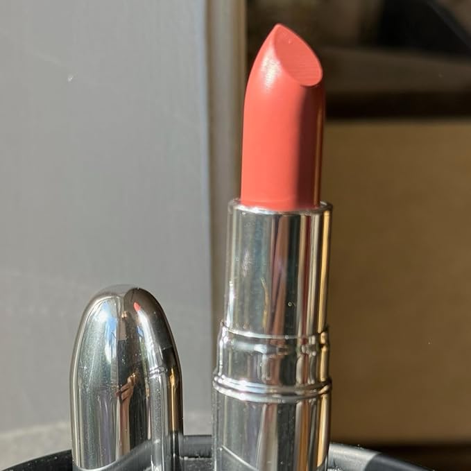 nude envie - Lipstick - Creamy & Long-Lasting Finish - Velvety Texture & Easy Application - Luxury Hydration - With Shea Butter, Vitamin E & Jojoba Oil - Vegan, Paraben-Free & Cruelty-Free - Belong