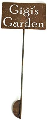 Family Name Gift Garden Stake 20 to 33 Inches Tall (Gigi's Garden, Small 20" Tall) - Image 2