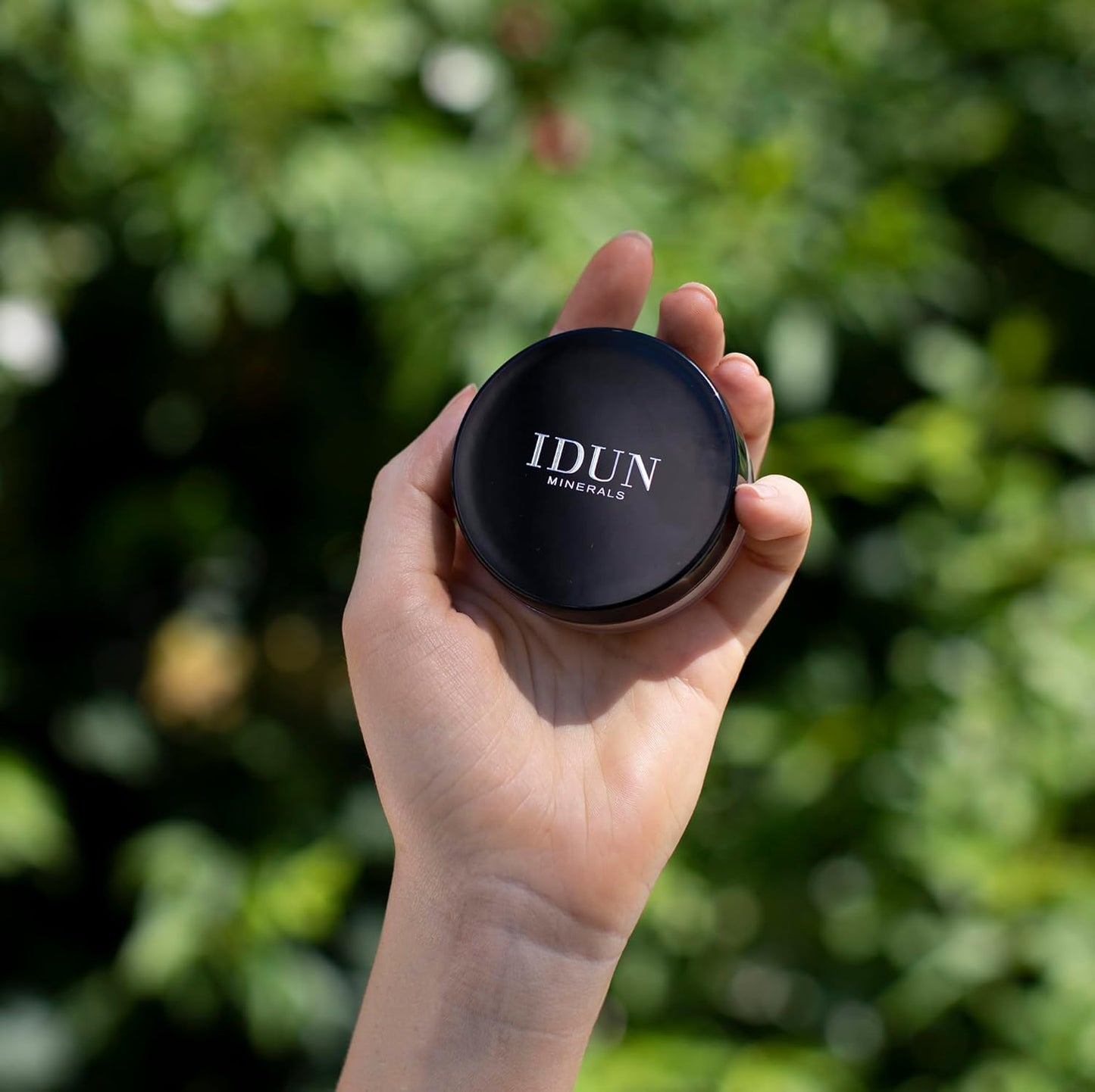 Mineral Powder Foundation - Longwear, Lightweight, Smooth Powder Formula - Blurring, Skin-Perfecting Finish - Vegan and Cruelty Free Formula - 026 Yrsa - 0.25 oz